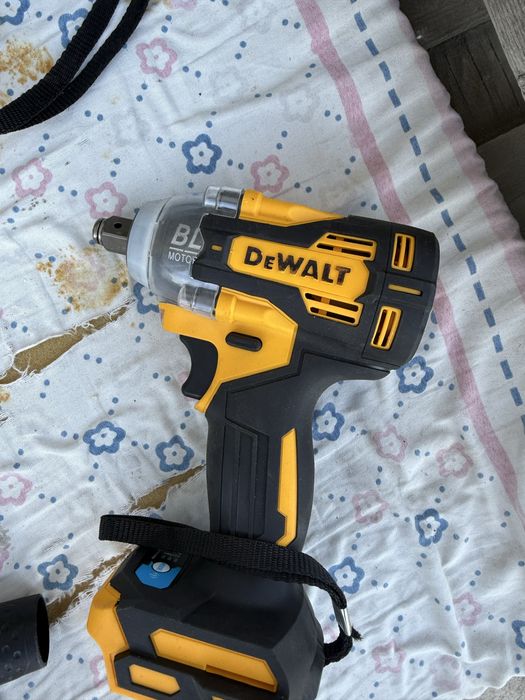 Продам электроинструменты DeWALT