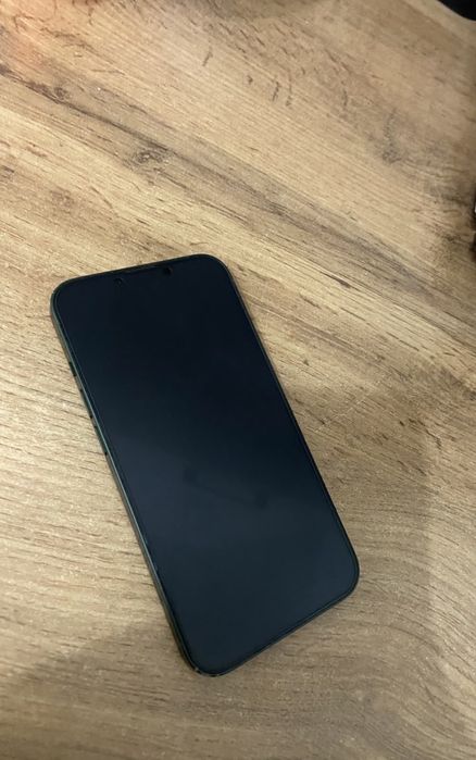 iPhone 13 зеленый цвет