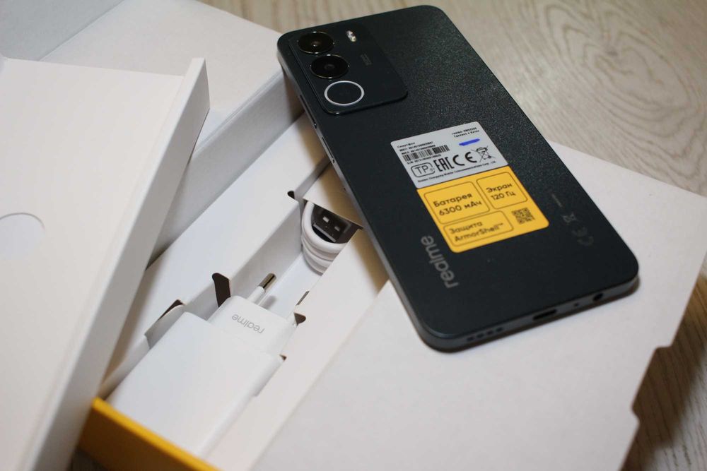 Смартфон realme P3 Lite. Новый.