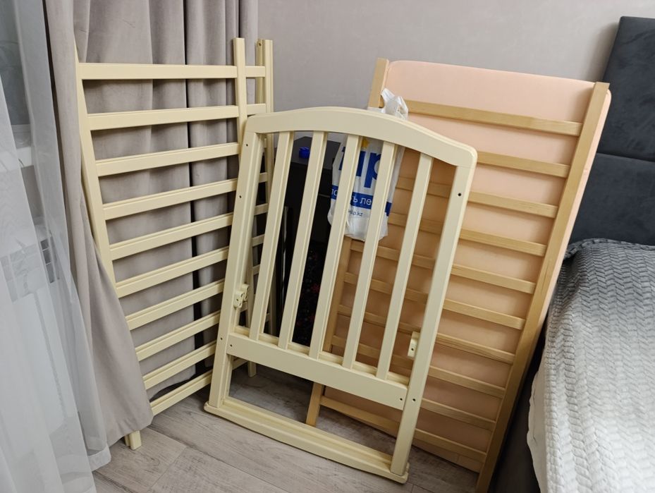 Продам детскую кроватку