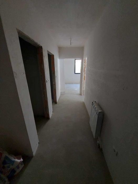 Продава се Тристаен апартамент в Търговище, Център - 78 кв.м за 1033 €/кв.м - Снимка #11