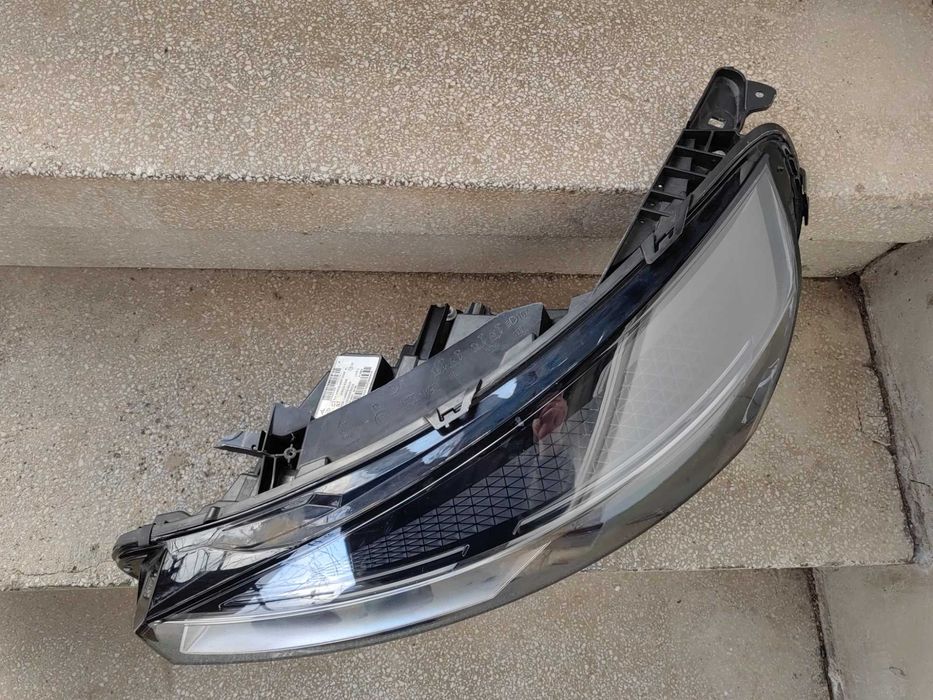 Фарове Renault Clio 5 23г. ляв десен / Фар Рено Клио 23г. Оригинални