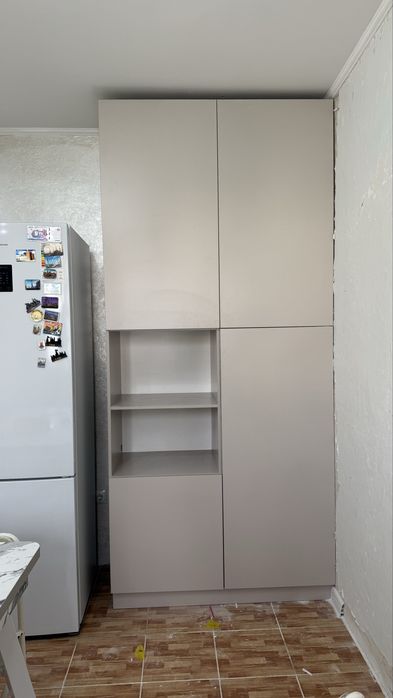 Продам Шкаф кухонный б/у в идеально состянии