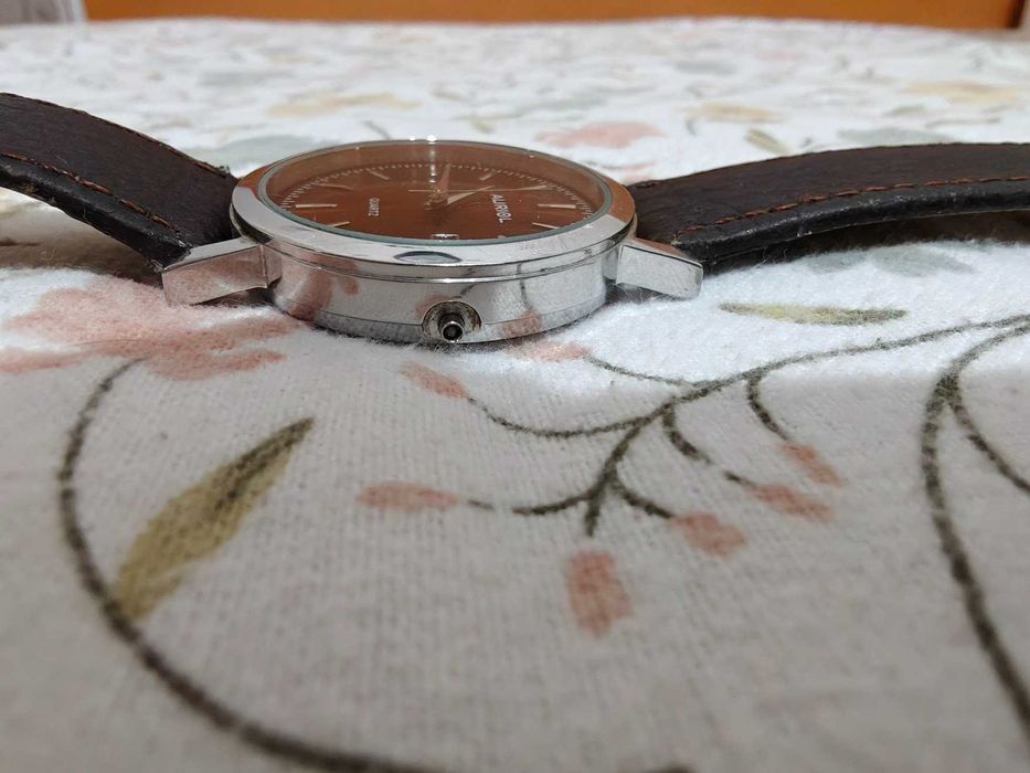 Неработещ мъжки часовник без коронка