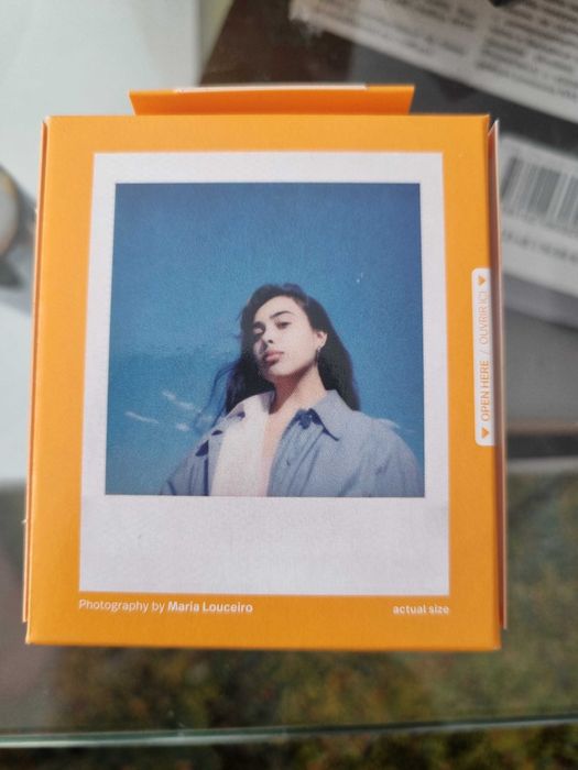 Продавам две кутии филм за Polaroid Go