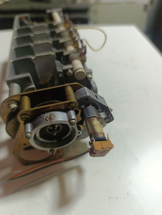 Condensator variabil rusesc cu servomotor 5 sectiuni