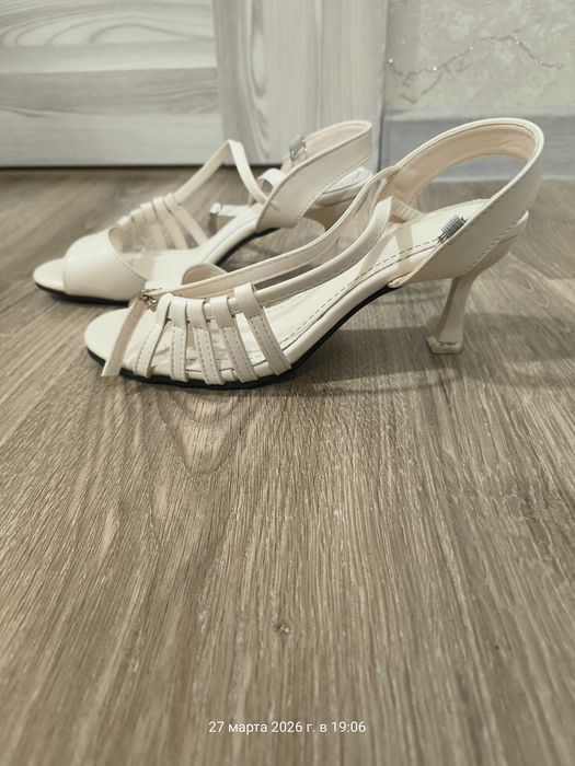 Продам босоножки, 39 размер
