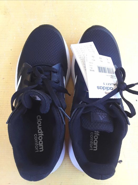 Pantofi sport ADIDAS GALAXY 5NEGRI NOI cu eticheta INDONEZIA- 150 Lei