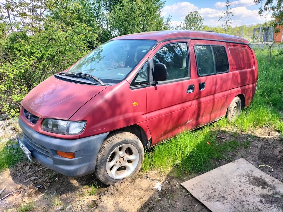 Mitsubishi Space Gear L400 RWD 2.5D