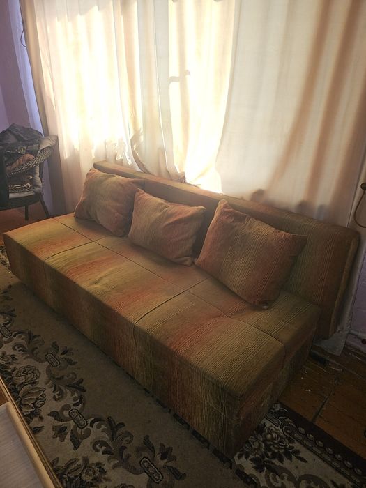 Продам диван б/у