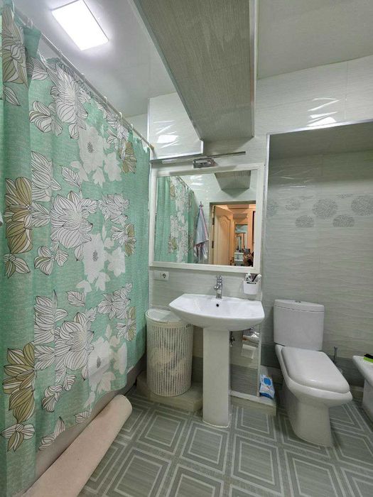 Срочно сдается 2/2/9 м. Космонавтов (ЦУМ)