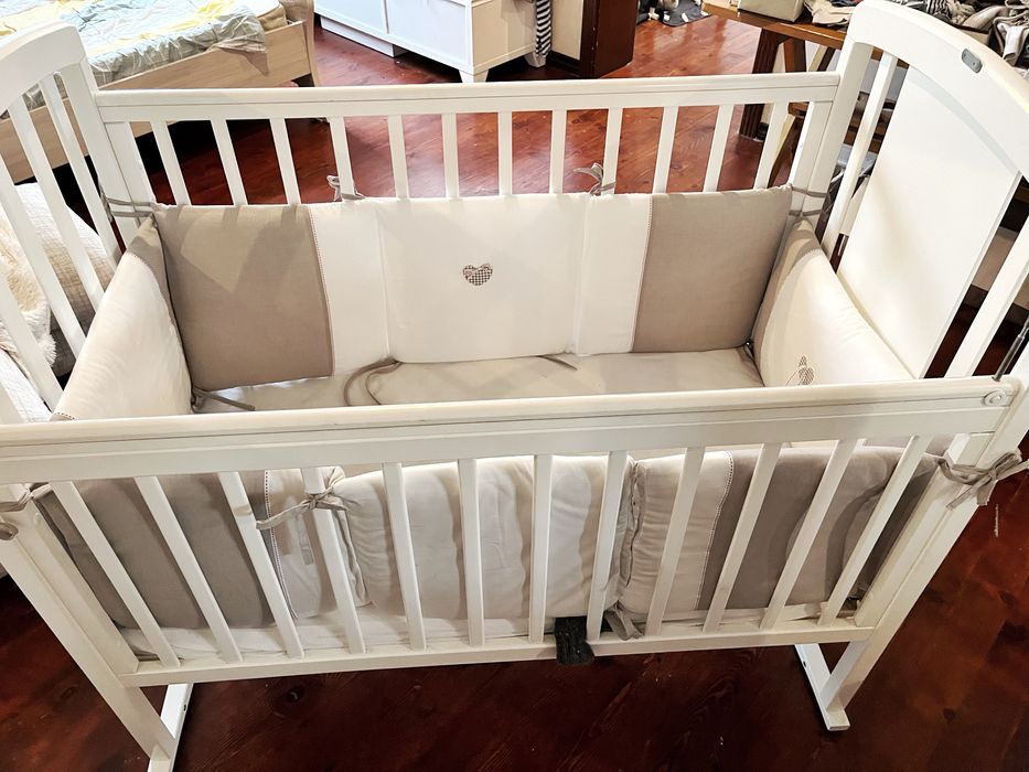 Кроватка детская