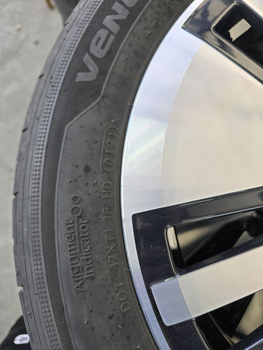 4 Броя 215/55/17 Hankook 2x6,8mm 2x5,5mm