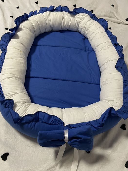 Vand patut cu saltea + set de pernite aparatoare +baby nest