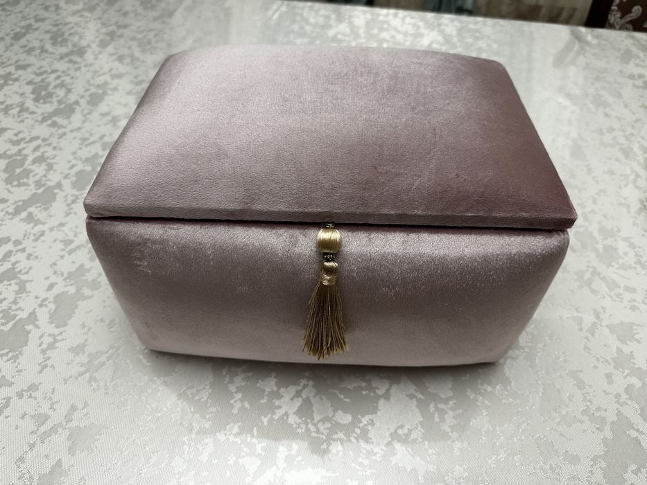 шкатулка для украшении