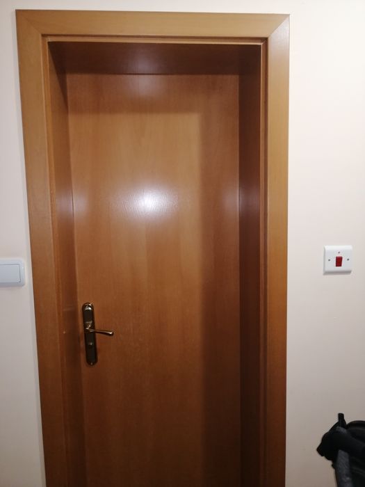 Интериорна врата