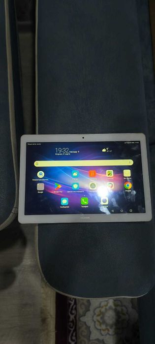 VIVO Y 55, планшет Huawei