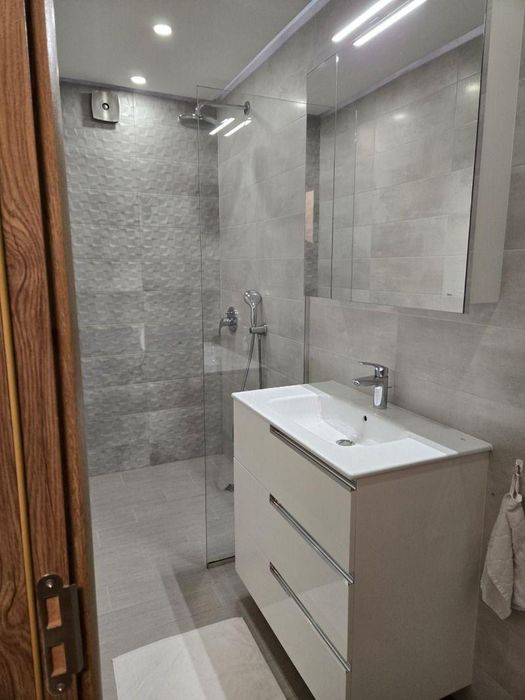 Дава се под наем Тристаен апартамент в София, Студентски град - 85 кв.м за 900 € - Снимка #8