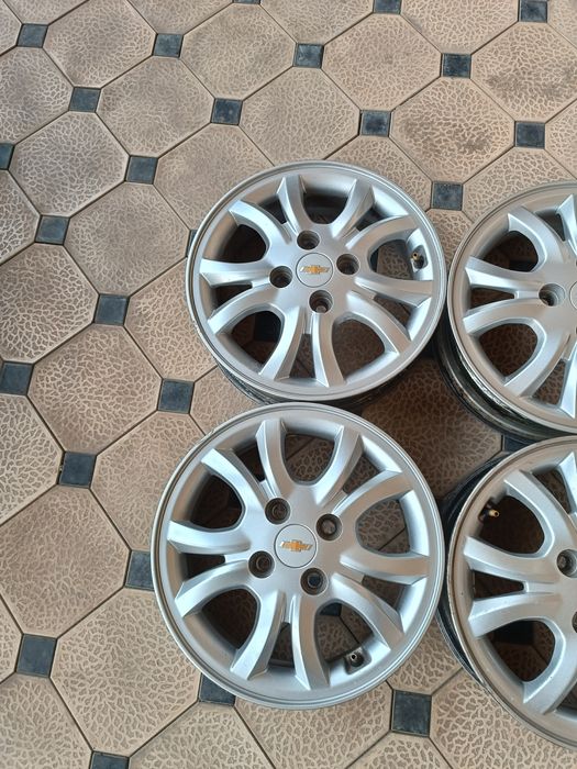 Spark Radnoy Diska Sotiladi