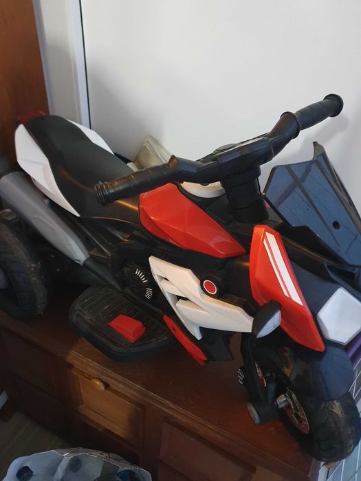 Motocicleta pentru copii