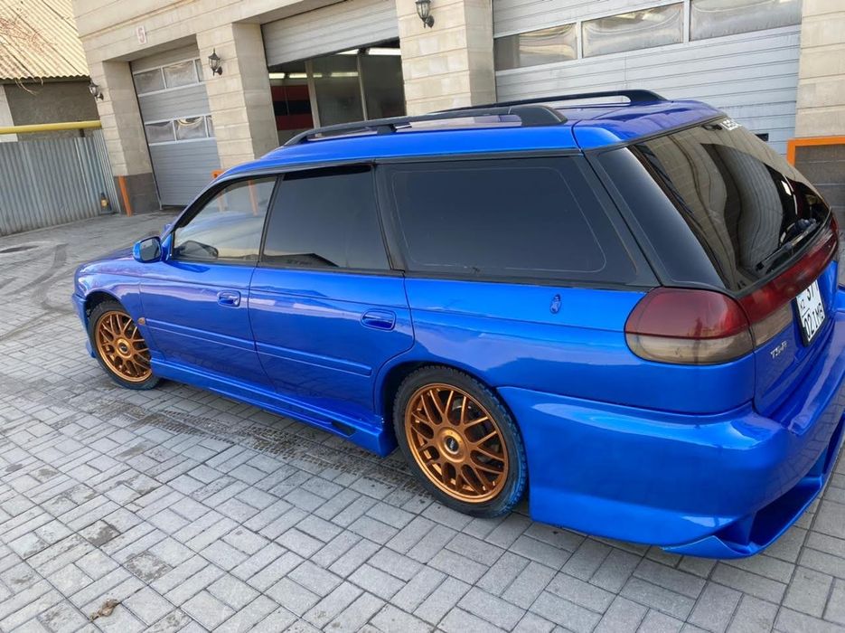 Передний бампер Субару Легаси б3