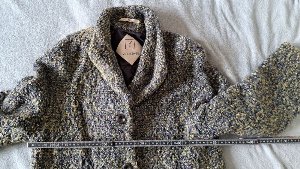 Продавам палто Vernisaеage, кашмир и вълна, букле,  модерно