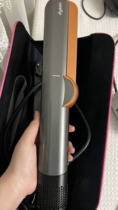 Продам Dyson Airwrap (выпрямитель/стайлер)
