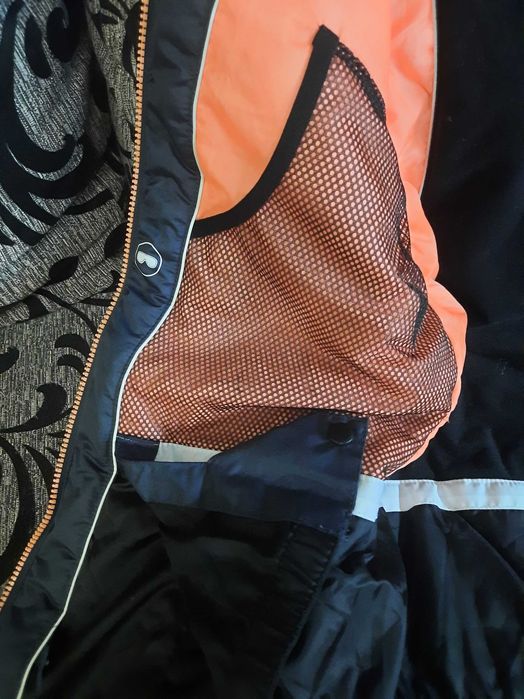 Дамско скиорско яке