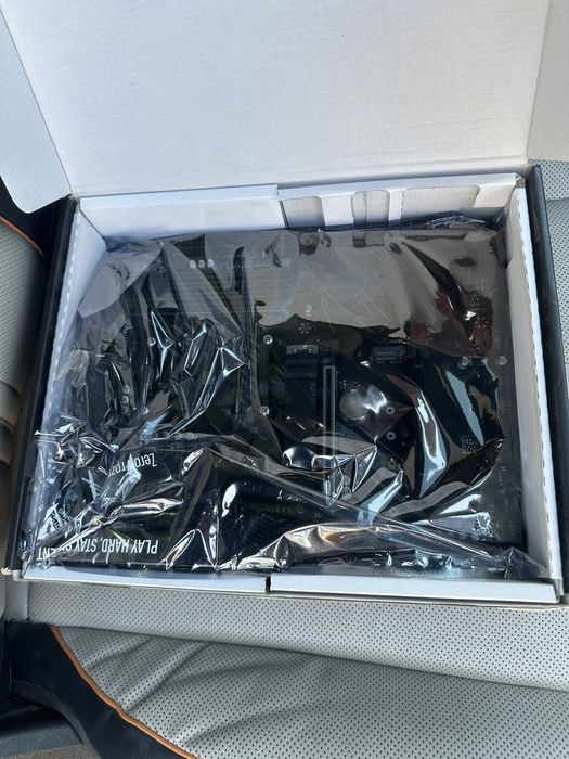 B550 AORUS Elite/ryzen7 3700X  8core/16потоков хороший игровой комплек