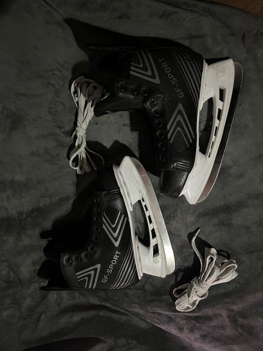 Продам коньки GF-505