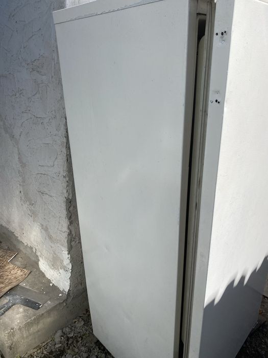 Продам холодильник в рабочем состояний , самовывоз