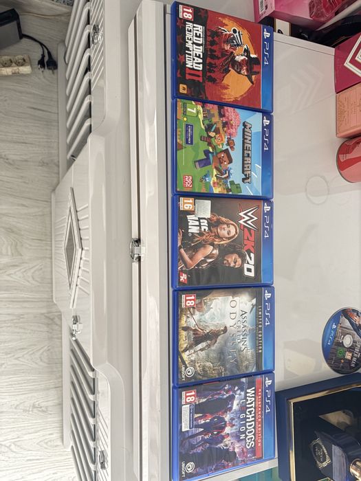 Vand jocuri pentru ps4 50lei fiecare