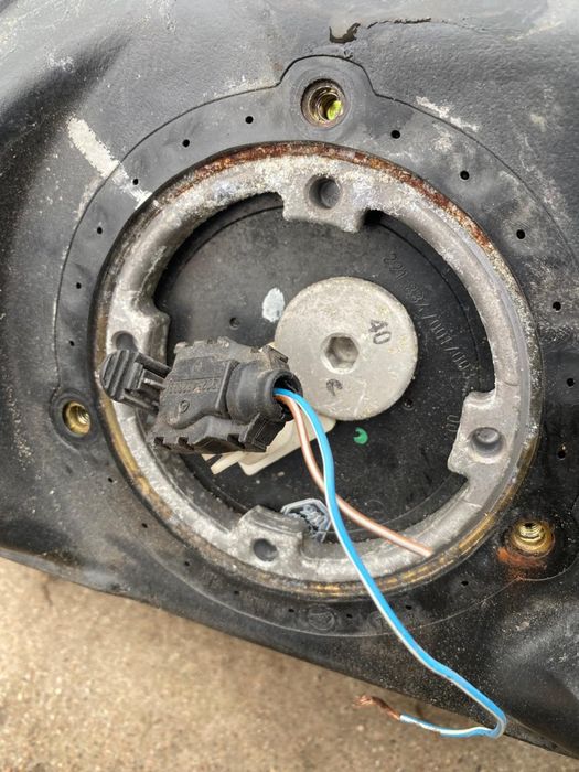 Топливный бак w202 мерседес