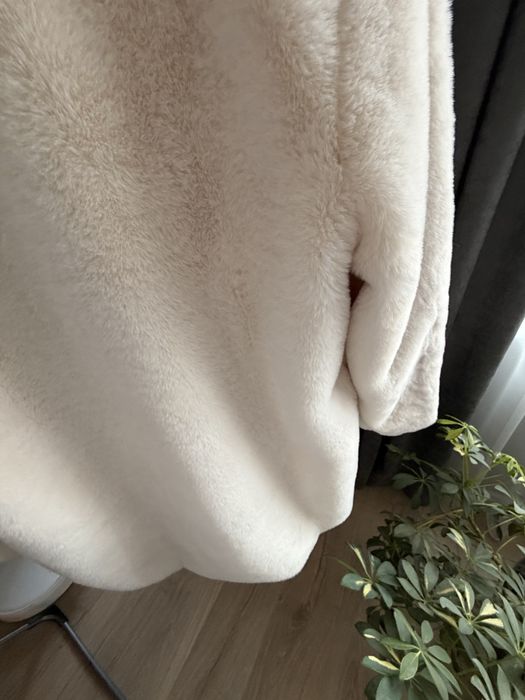 Преходни палта родходящи за сезона