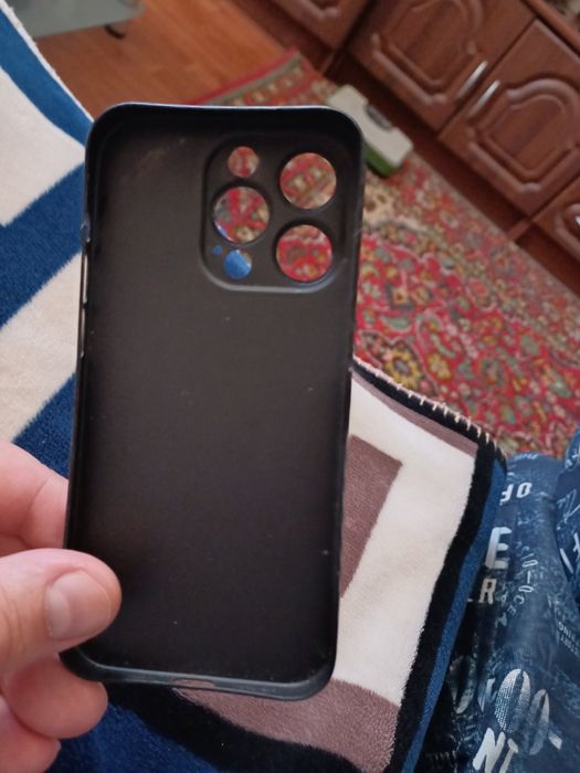 Продам чехол на айфон 14