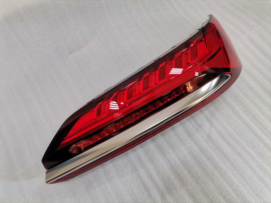4M0945076B Нов LED Десен Стоп Audi Q7 SQ7 4M Facelift
