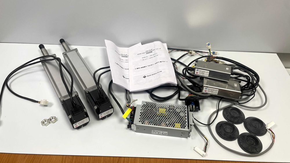 Актуатори комплект Dyadic SCN6-060-150-B-M + драйвер +захранване- 2бр.