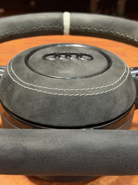 Рязан волан алкантара от audi a3 8v