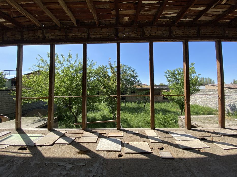 Участка 11 сотик ва катта подволихам бор назарбек тарнов