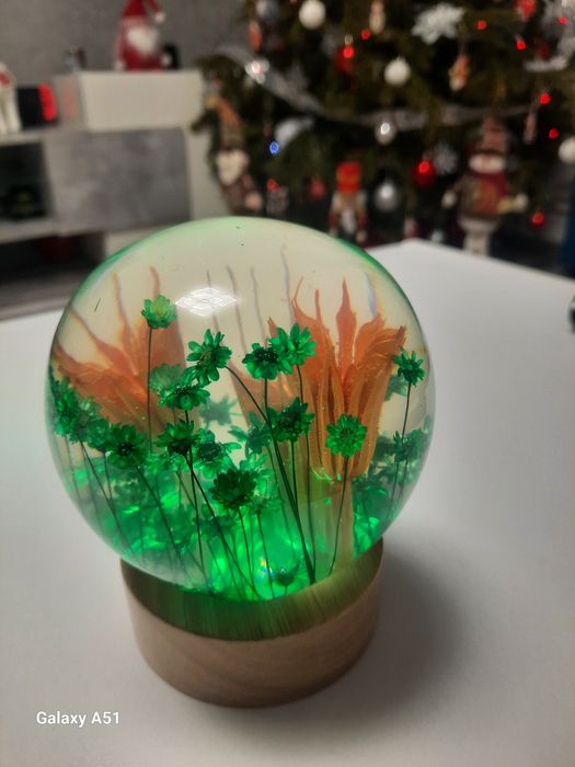 Lampa de veghe cu flori naturale