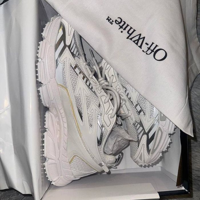 Off white si multe altele