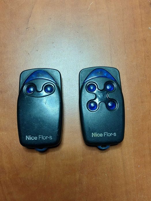 Telecomanda Nice FLO2R-S 2 4 butoane porti automate usa garaj