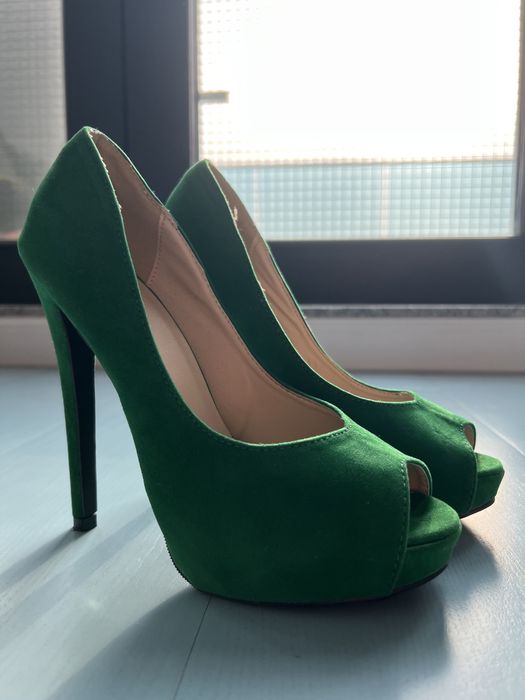 Vând pantofi verzi Botinelli mărimea 38