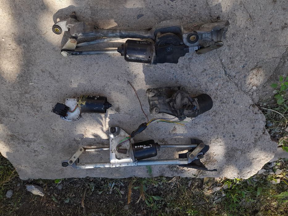 Прадам     дворник      маторчик