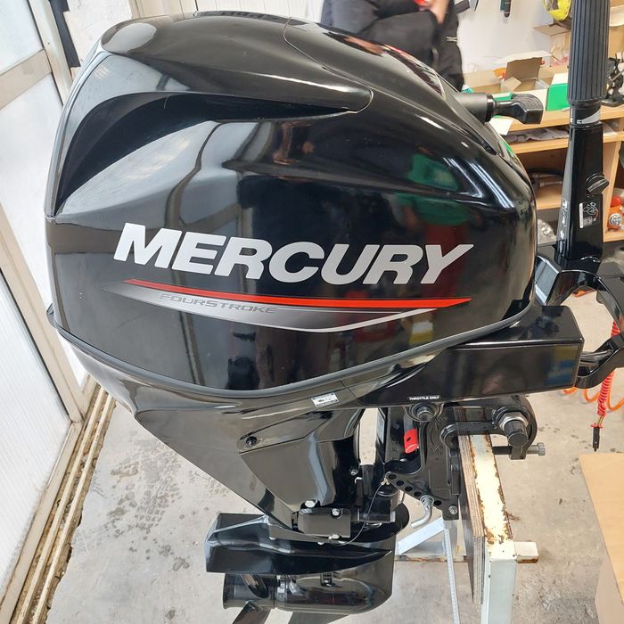 Двигател за лодка Mercury F25MH EFI къс ботуш с е-стартер/зарядно 12V