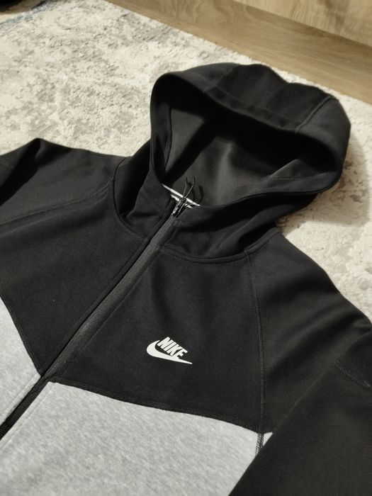 Nike tech fleece