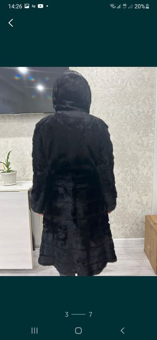 Продаю норкувую шубу