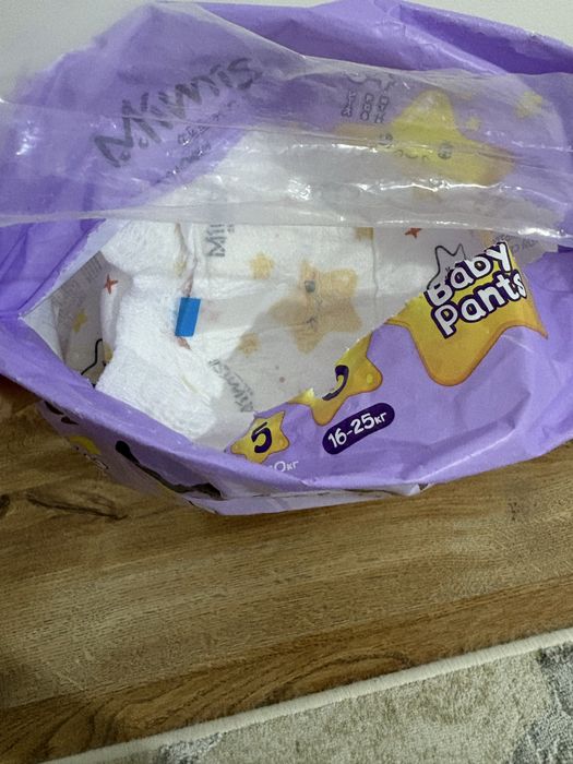 Подгузники продам