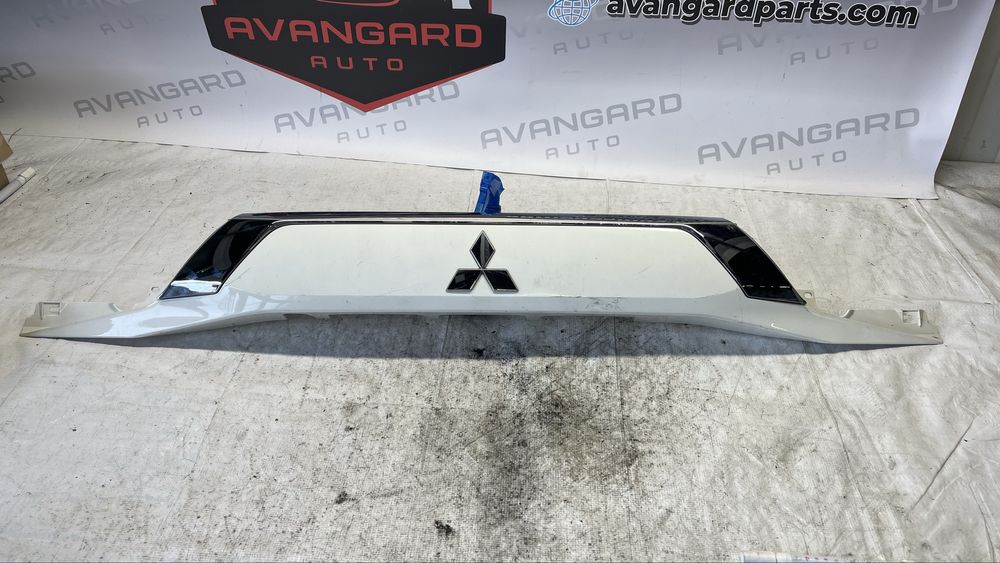 Mitsubishi Outlander 16- багажна лайстна