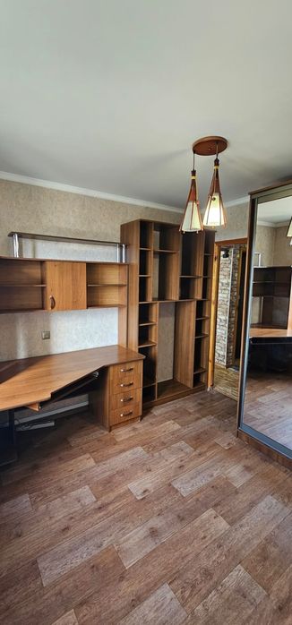 Продам! 3ком.кв  7/9 эт. р-он Айсберг